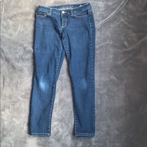 Ankle Cut/ Skinny Jeans